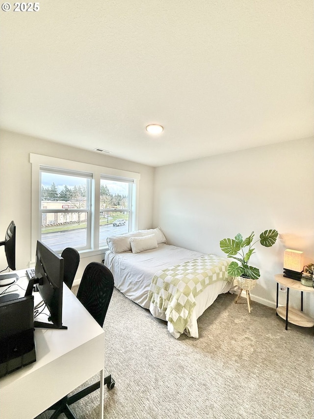 bedroom with carpet flooring