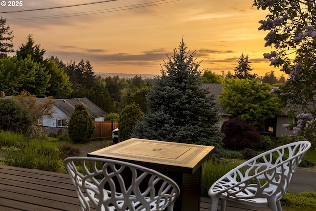 8630 SW 61st Ave, Portland, OR 97219 - view of yard at dusk