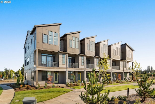 view of building exterior featuring a residential view