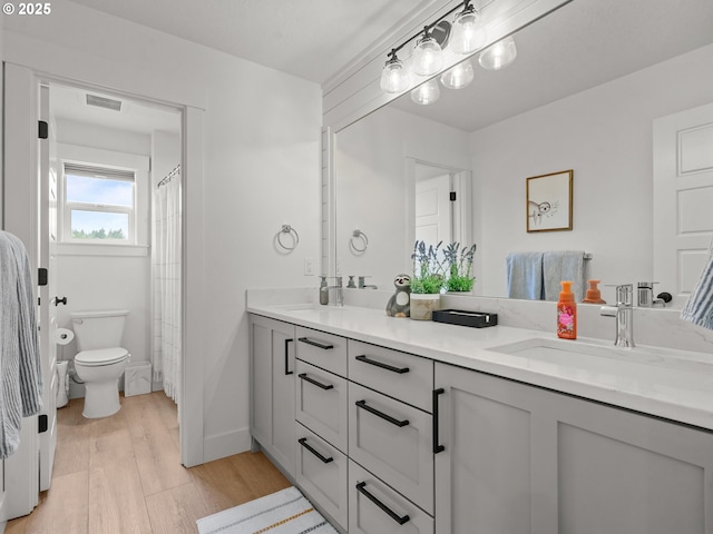 3595 Balm St S, Salem, OR 97302 - full bath with double vanity and wood finished floors