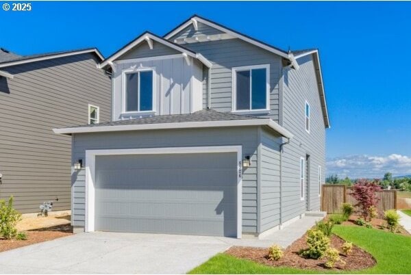 view of front of home featuring a garage