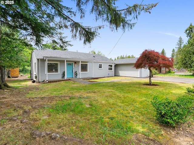 2745 SW 187th Ave, Beaverton, OR 97003 - ranch-style home featuring a front lawn