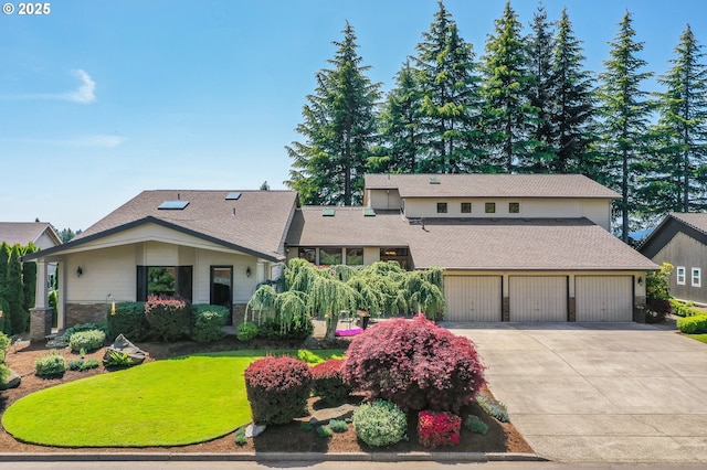 1209 NW 80th St, Vancouver, WA 98665 - view of front of property featuring concrete driveway and roof with shingles