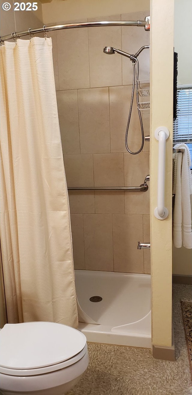 4395 E 20th Ave, Eugene, OR 97403 - bathroom featuring toilet and tiled shower