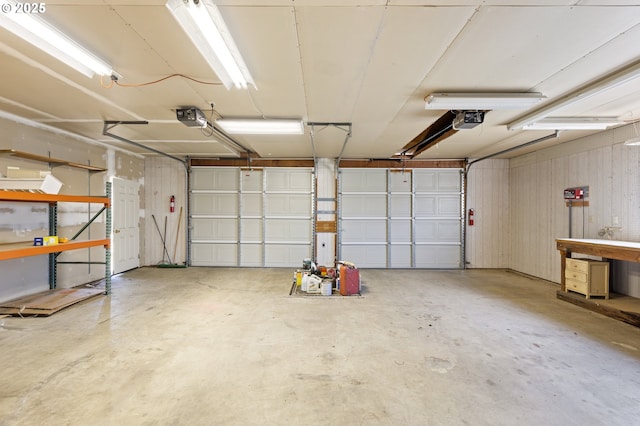 3034 Fisher Rd, Roseburg, OR 97471 - garage with a garage door opener
