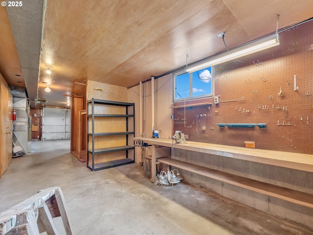 4915 Leif Erikson Dr, Astoria, OR 97103 - below grade area with a workshop area