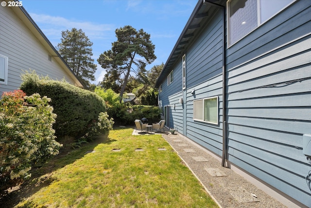 view of yard with a patio