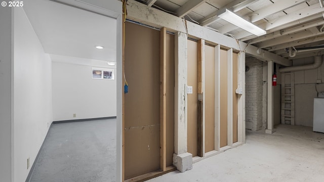 basement featuring washer / dryer