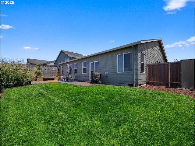 1053 Winfield St NE, Gervais, OR 97026 - rear view of property featuring a patio area
