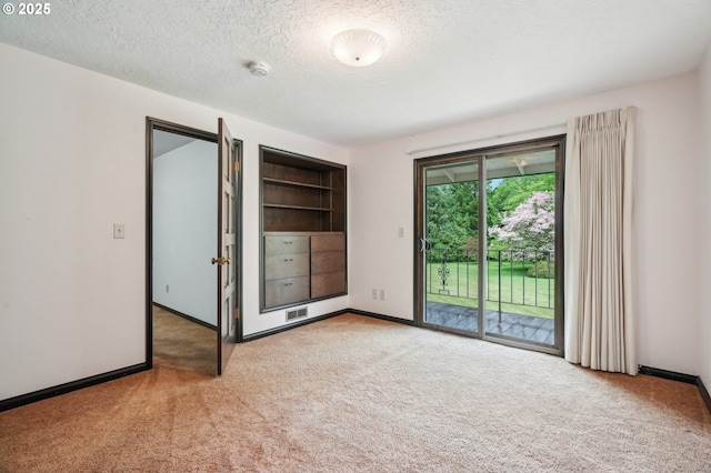 28040 SE Stark St, Troutdale, OR 97060 - unfurnished room with carpet, a textured ceiling, a smoke detector, and baseboards