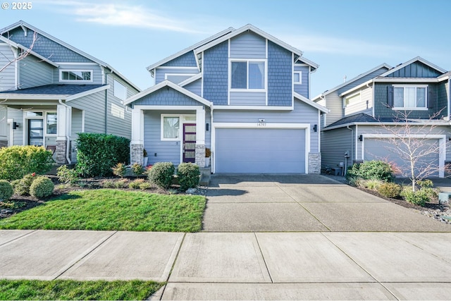 craftsman-style house featuring a garage