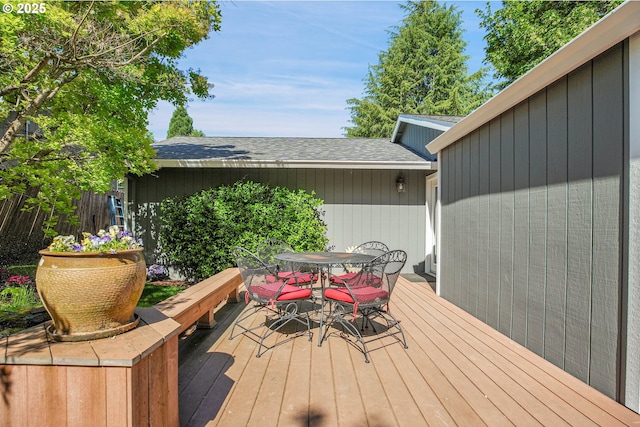 21482 SW 92nd Ct, Tualatin, OR 97062 - wooden deck with outdoor dining space