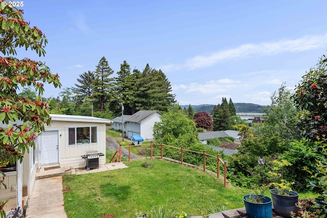 500 State St, North Bend, OR 97459 - view of yard featuring a mountain view