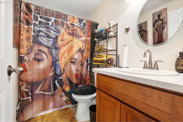 full bathroom with toilet, a shower with curtain, and vanity