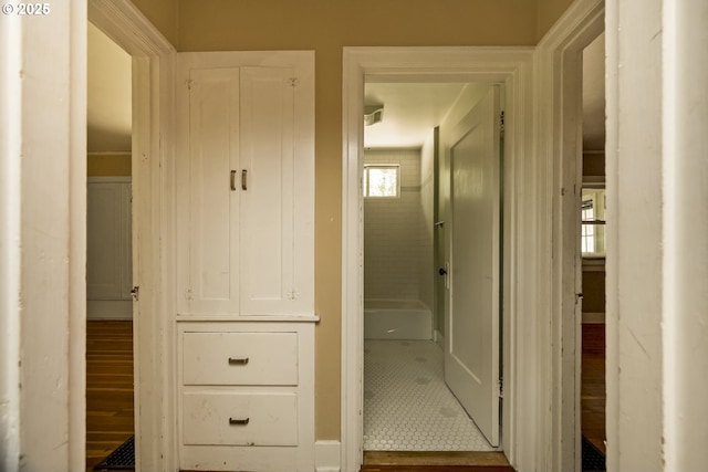 3955 SE Kelly St, Portland, OR 97202 - hall with tile patterned floors