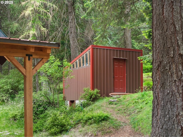 67388 Timberline Rd, Summerville, OR 97876 - view of shed with a view of trees