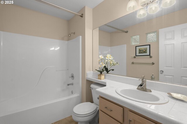 spare room featuring baseboards, vaulted ceiling, and carpet