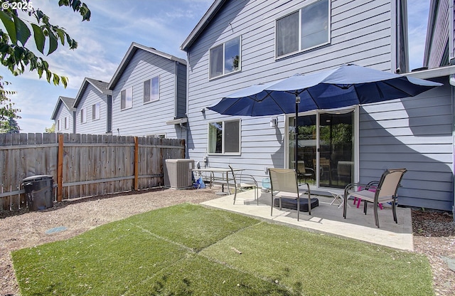 7407 NE 136th Ave, Vancouver, WA 98682 - fenced backyard featuring a patio area