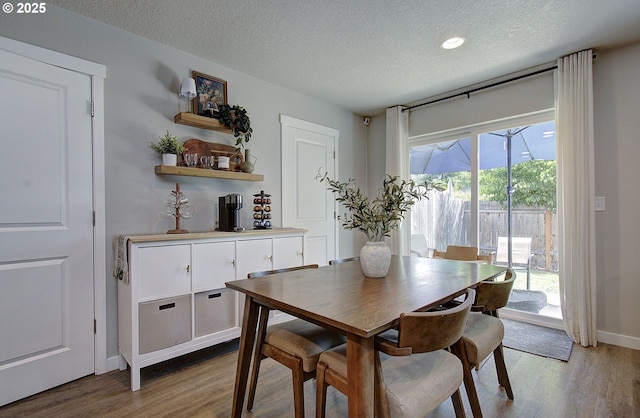 7407 NE 136th Ave, Vancouver, WA 98682 - dining space featuring a textured ceiling, light wood-style floors, and recessed lighting