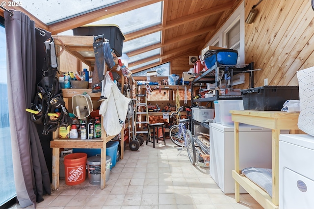 160 S 1st St, Saint Helens, OR 97051 - storage area with washer / dryer