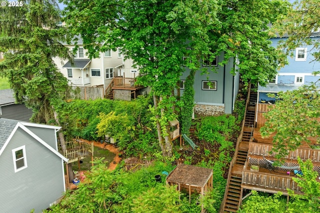 709 10th St, Oregon City, OR 97045 - exterior view of stairway