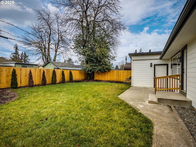 view of yard with a patio