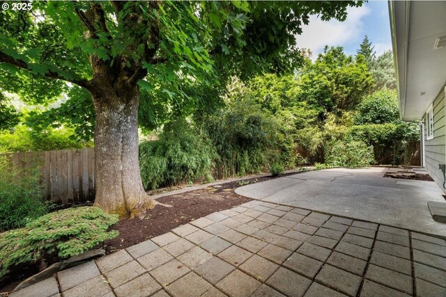 15 SW 95th Ave, Portland, OR 97225 - view of patio / terrace