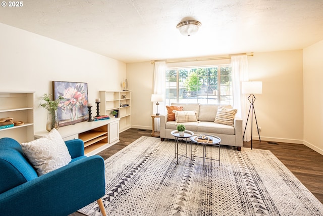 2250 Jeppesen Acres Rd, Eugene, OR 97401 - living room featuring wood finished floors and baseboards