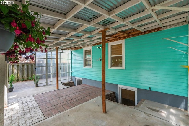 1716 N Rosa Parks Way, Portland, OR 97217 - view of patio / terrace