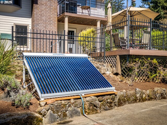 12720 S Carus Rd, Oregon City, OR 97045 - exterior details featuring cooling unit and fence