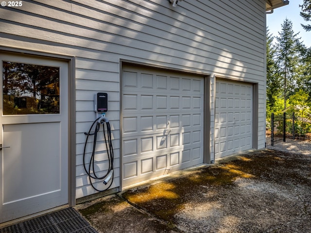 12720 S Carus Rd, Oregon City, OR 97045 - view of garage