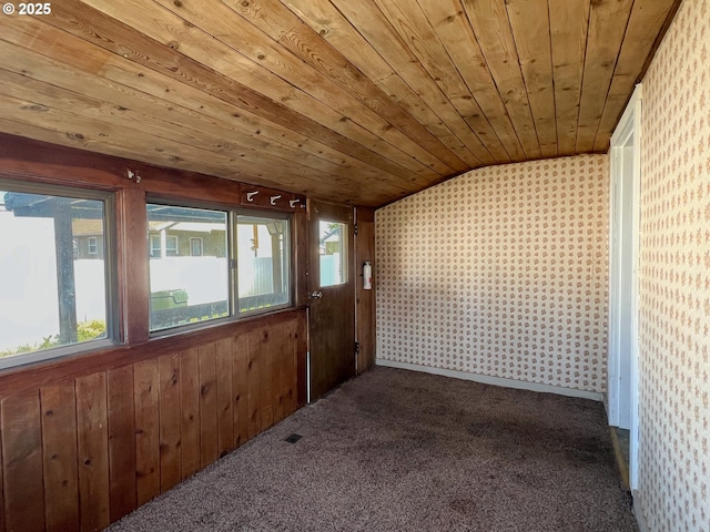 2909 College St, Baker City, OR 97814 - unfurnished sunroom with lofted ceiling