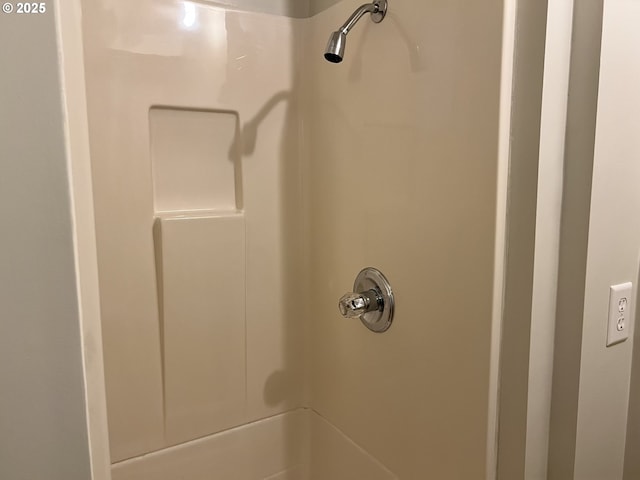 16042 Cornell St, Lake Oswego, OR 97034 - bathroom view of a shower
