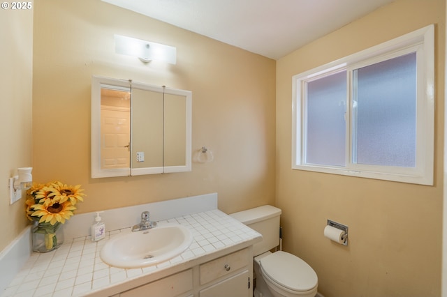 446 44th Ave, Salem, OR 97317 - half bath featuring toilet and vanity