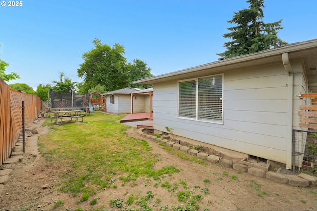 446 44th Ave, Salem, OR 97317 - view of yard with a trampoline