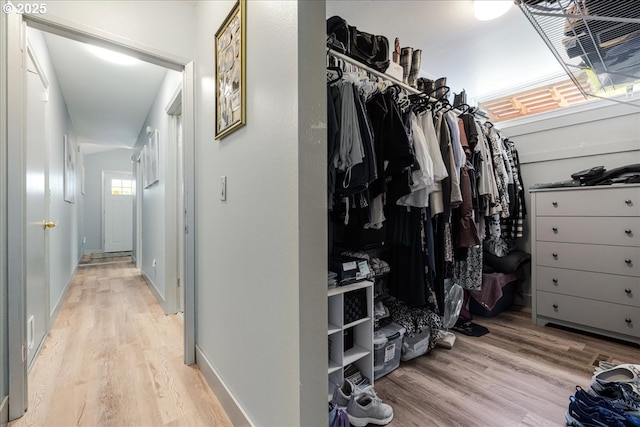 1650 NW Lakeway Ln, Beaverton, OR 97006 - spacious closet featuring light wood-style flooring