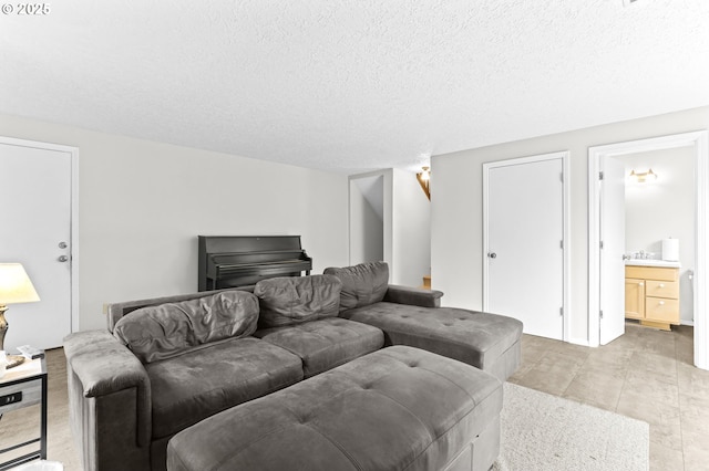 767 SW 8th St, Gresham, OR 97080 - living room with a textured ceiling