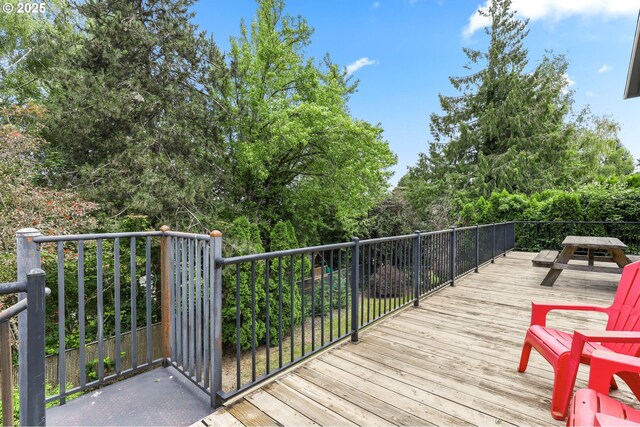 767 SW 8th St, Gresham, OR 97080 - view of wooden terrace