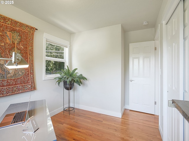 1720 Kilkenny Dr, Lake Oswego, OR 97034 - unfurnished room featuring light wood-style flooring and baseboards