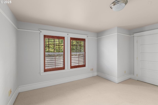 1620 NE Going St, Portland, OR 97211 - carpeted spare room featuring baseboards