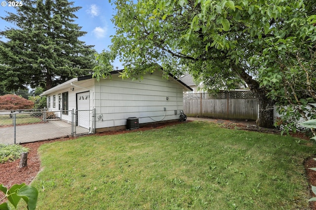 12130 SE Reedway St, Portland, OR 97266 - fenced backyard with a gate
