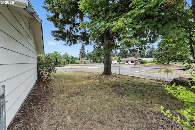 12130 SE Reedway St, Portland, OR 97266 - view of yard