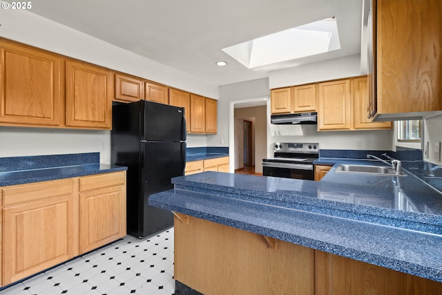 3602 NE 134th Ave, Portland, OR 97230 - kitchen featuring stainless steel range with electric stovetop, freestanding refrigerator, extractor fan, a skylight, and a peninsula