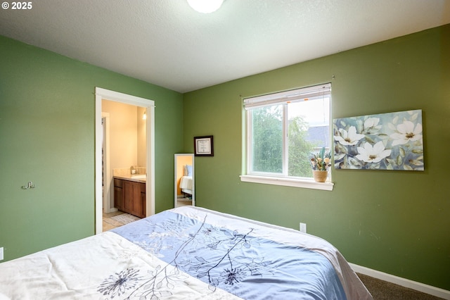 976 E 15th St, Lafayette, OR 97127 - bedroom featuring ensuite bath and light carpet