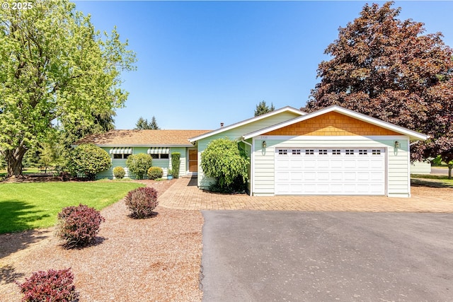 7735 Harpole St, Salem, OR 97317 - ranch-style house featuring a front yard