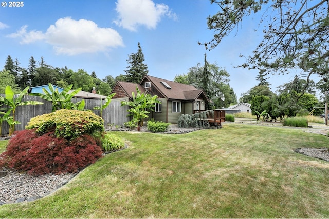 16510 SE Gordon St, Milwaukie, OR 97267 - view of yard with a wooden deck