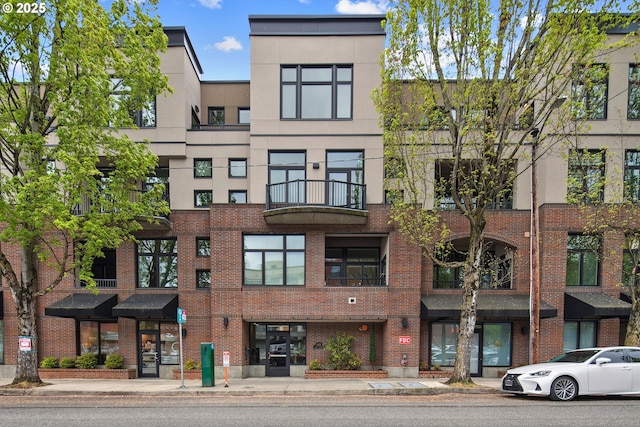 618 NW 12th Ave, Portland, OR 97209 - view of apartment building / complex