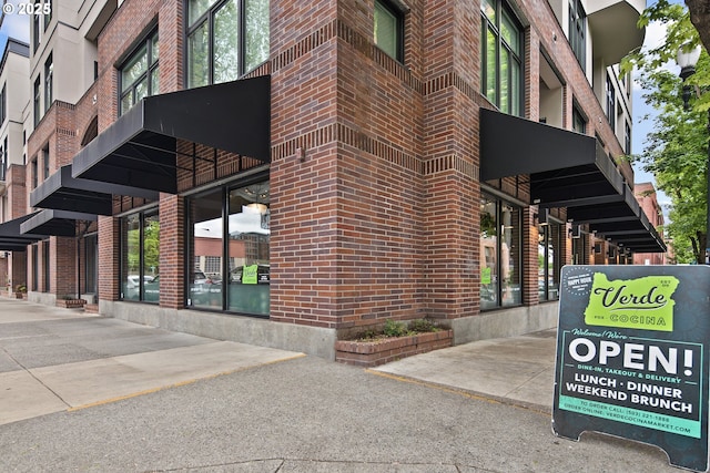 618 NW 12th Ave, Portland, OR 97209 - view of building exterior