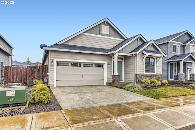 craftsman house featuring a garage