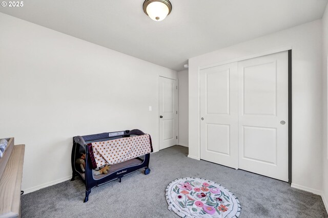717 S 53rd Pl, Springfield, OR 97478 - sitting room featuring carpet and baseboards